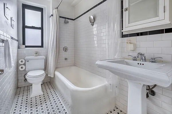 Sold by Douglas Elliman | media 8