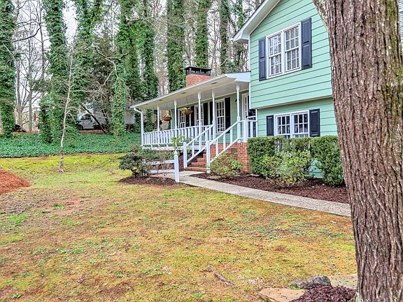4th image of 3399 Mountain Hollow Dr