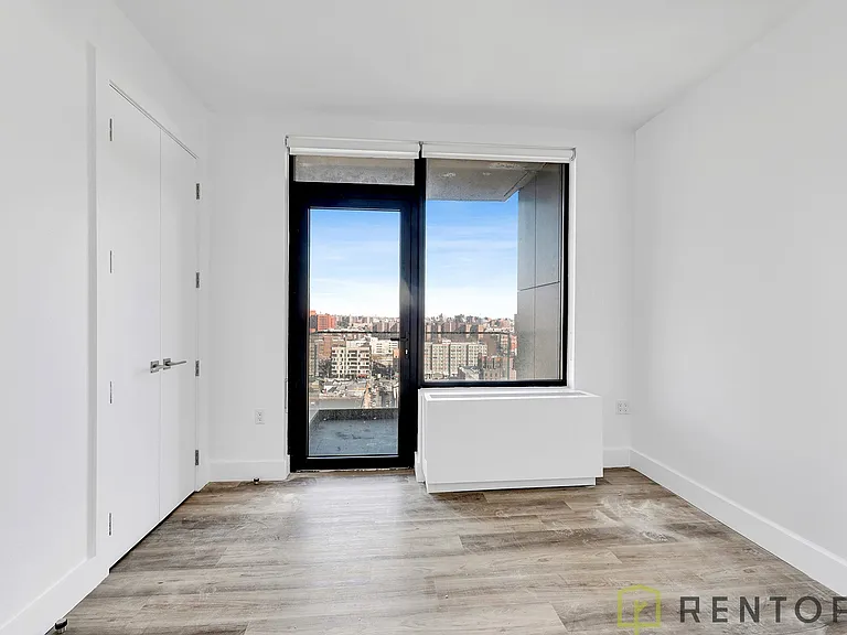 224 E 135th St #1302S — Photo 2