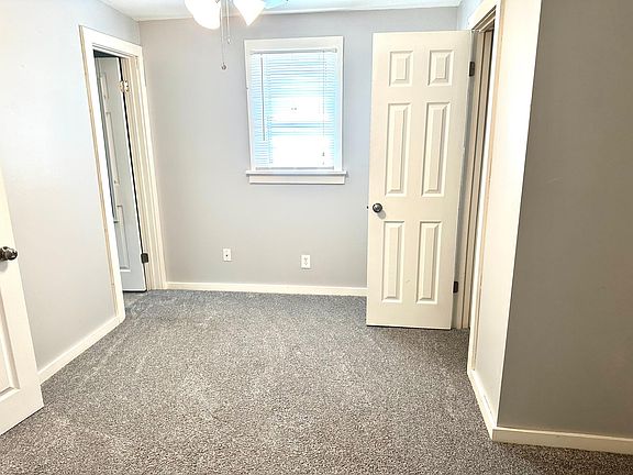 4th image of 215 Olive St APT 1