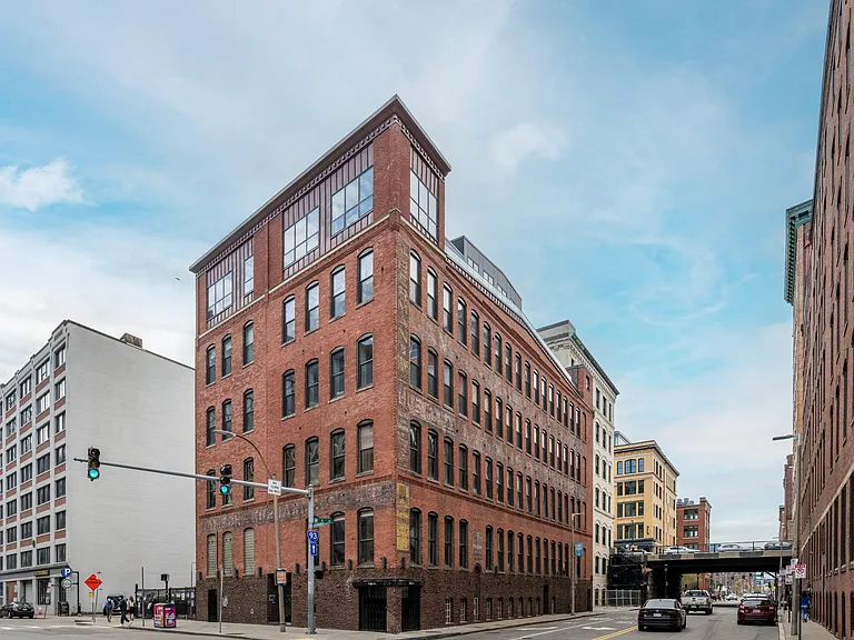 355 Congress St #404 — Photo 10