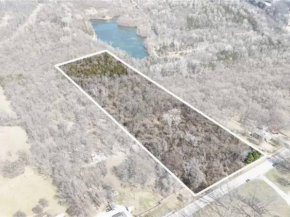 13730 E Kentucky Rd, Independence, MO 64050