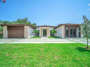 9480 SW 104th St, Miami, FL 33176