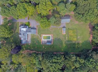 202 E Saddle River Rd, Saddle River, NJ 07458