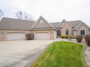 5633 Embassy St, Kalamazoo, MI 49009