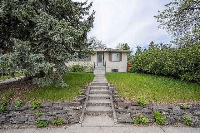 3 bed, 1150 sqft, $1,750 — Photo 1