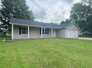 202 E 8th St, Adrian, MO 64720