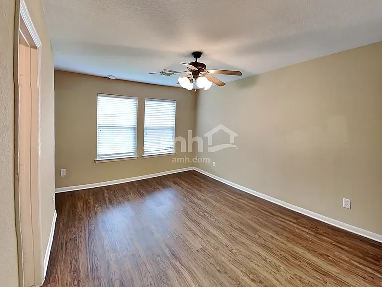 1022 Yorkshire Hollow Ln — Photo 13