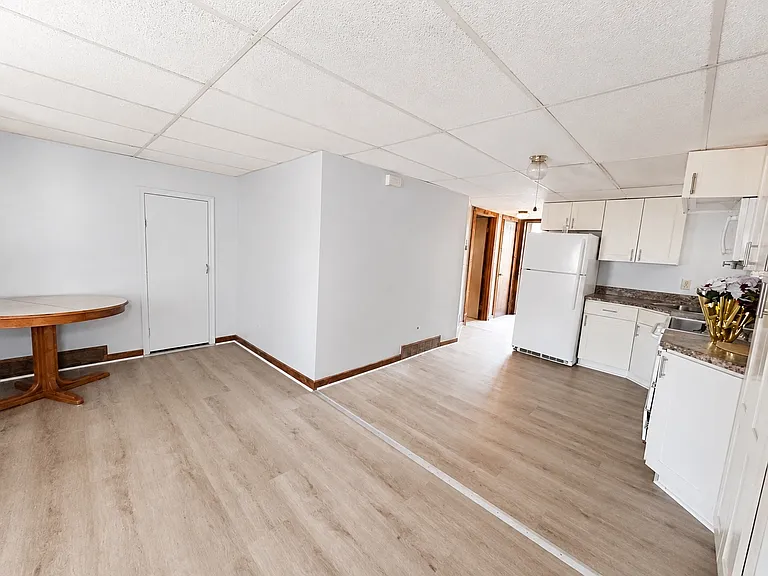 29 Sacandaga Rd #1 — Photo 1