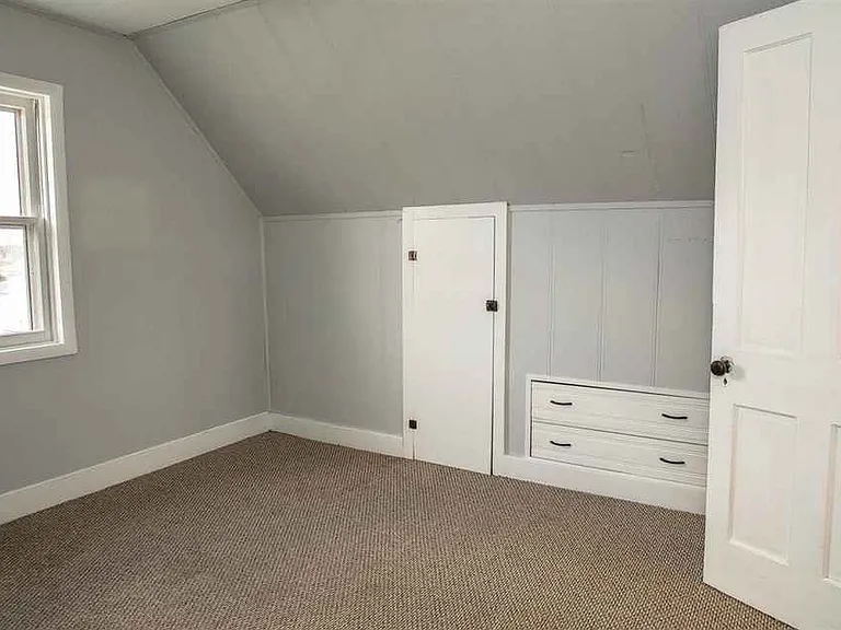 108 N Main St — Photo 17