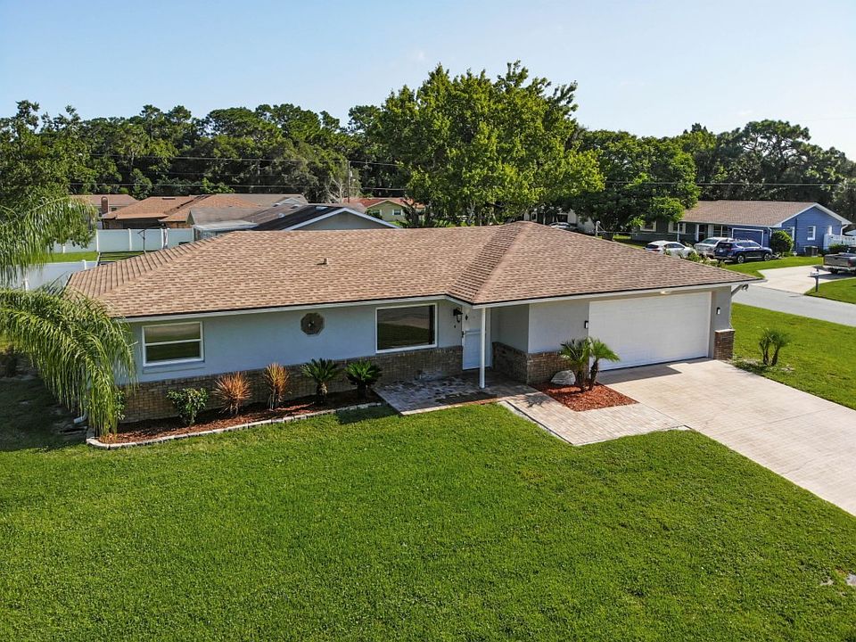 1st image of 40 Lantana Dr
