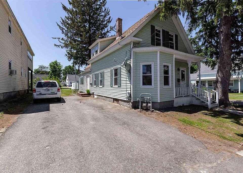 2nd image of 23 Beech St #23