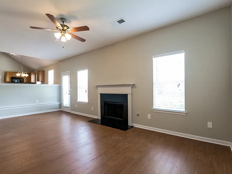 153 Bellington Dr — Photo 8