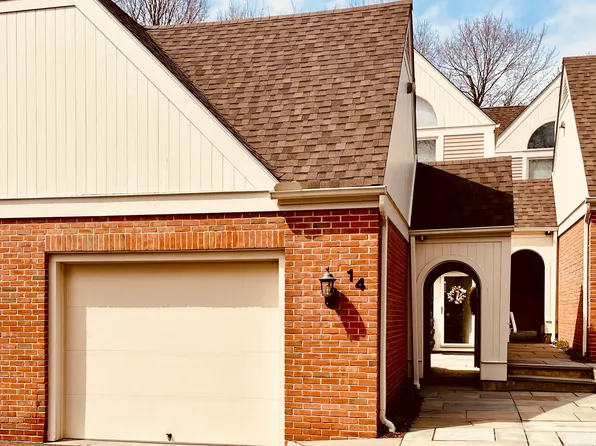 14 Sedgwick Village Lane #14, Darien, CT 06820