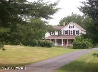 214 White Mills Rd, Honesdale, PA 18431