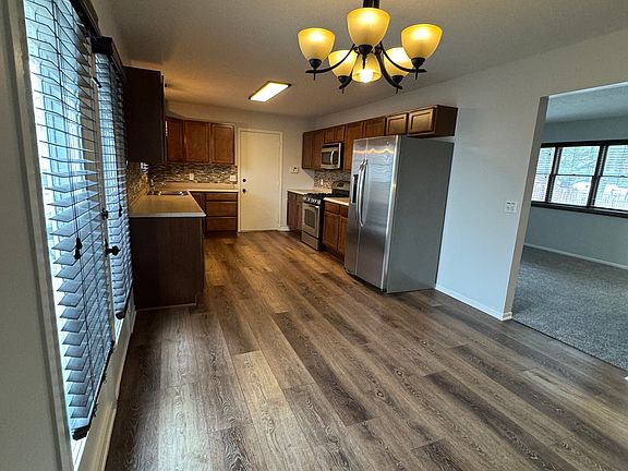 5th image of 1834 W 64th St