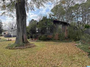 1299 Hueytown Rd, Bessemer, AL 35023