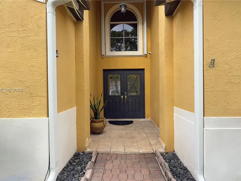 1247 NW 165th Ave — Photo 4