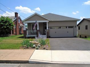 830 Walnut St, Emmaus, PA 18049