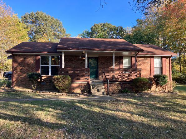 1011 Oakwood Rd