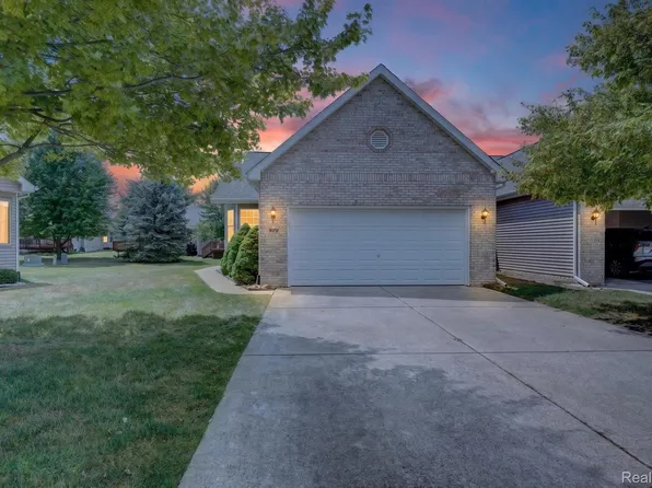9178 Nicole Ln, Davison, MI 48423