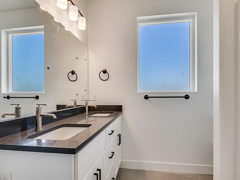 532 S 1080 W — Photo 10
