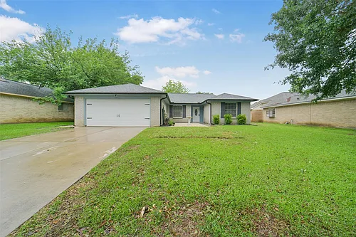 21211 Park Mount Dr Photo 1