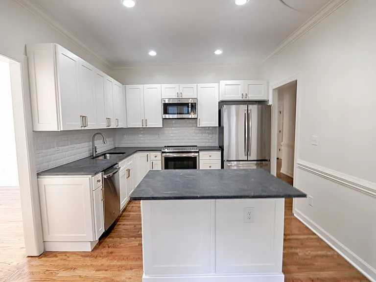 2068 Carriage Way — Photo 20