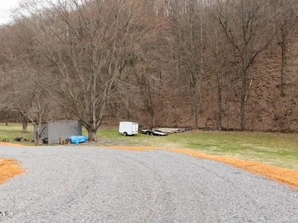 450 Burem Rd, Rogersville, TN 37857