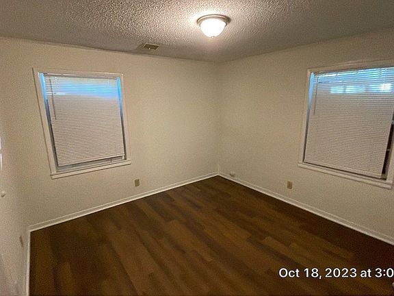 2nd image of 75 E Peebles Rd