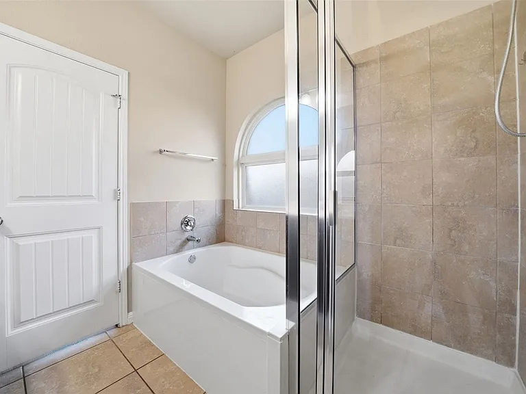 613 Longhorn Cavern Rd — Photo 31