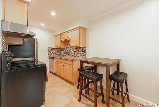 4th image of 226 Millard #226