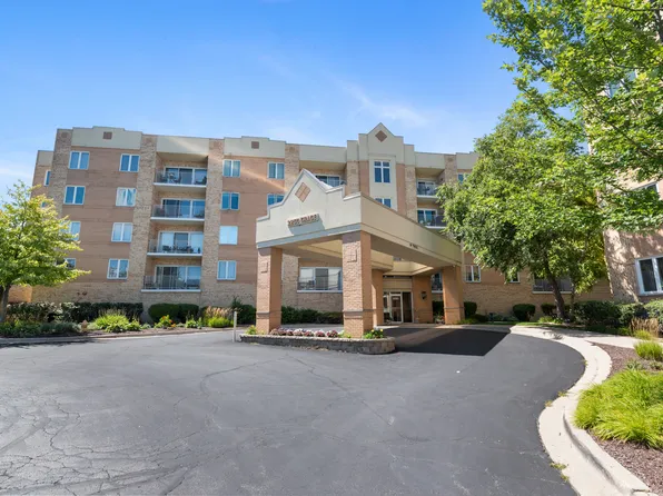 2250 S Grace St APT 108, Lombard, IL 60148