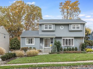 10 Fox Rd, Cedar Grove, NJ 07009