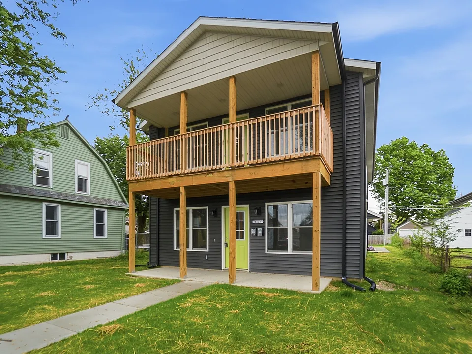 1626 Howell St #201