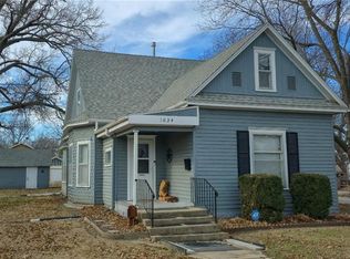 1034 S Hickory St, Ottawa, KS 66067