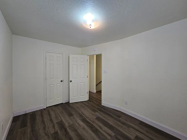 3902 Old FM 440 Rd #D — Photo 15