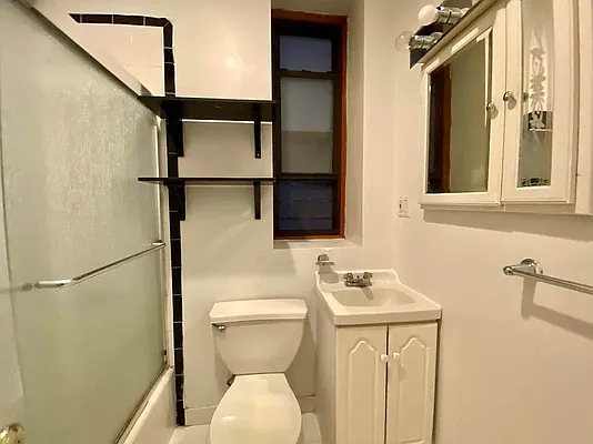 Rented by Highline Residential | media 10