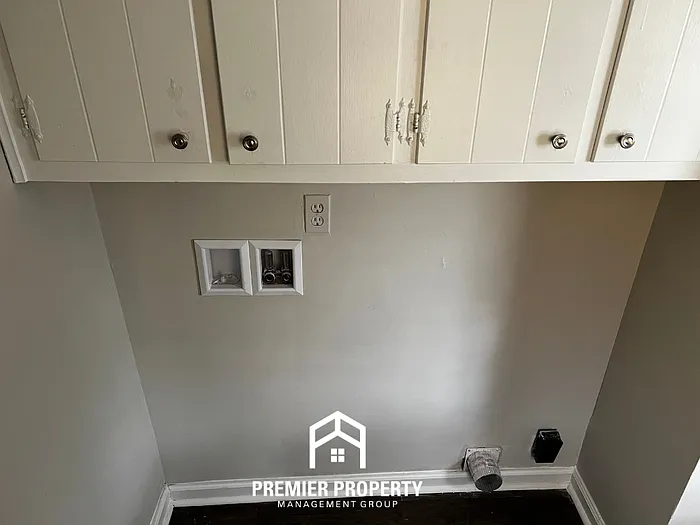3218 Joslin St SW — Photo 8