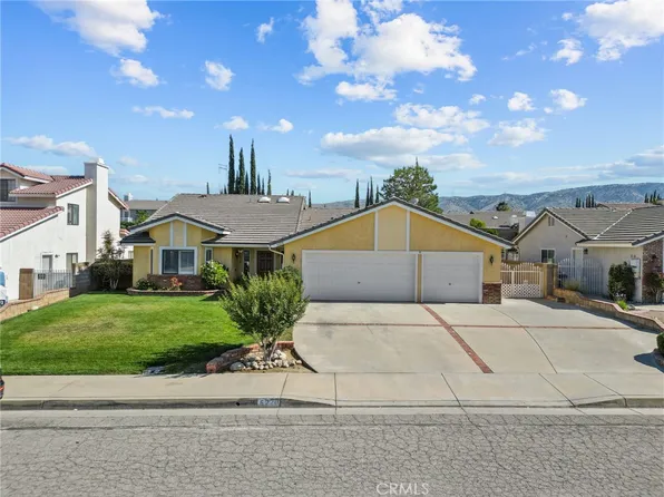 6220 Azalea Dr, Lancaster, CA 93536