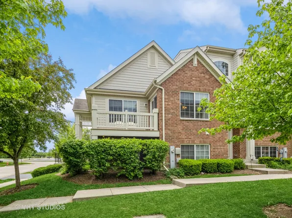 3418 Cameron Dr Unit 201, Elgin, IL 60124