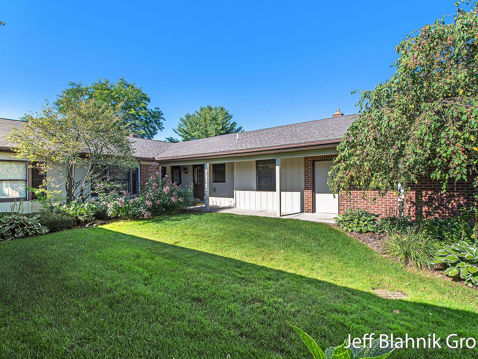 218 Bona Vista Dr NW, Grand Rapids, MI 49504 Zillow