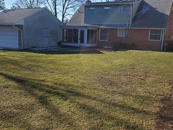 3rd image of 1472 Cambridge Blvd