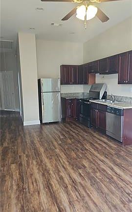 2nd image of 4903 Lonely Oak Dr