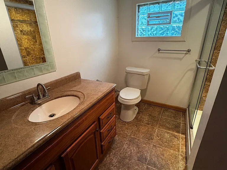 256 N Transit St — Photo 9