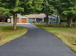 7194 Walding Rd, Lexington, MI 48450