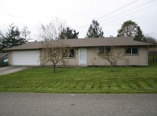 897 Burroughs Ave, Oak Harbor, WA 98277
