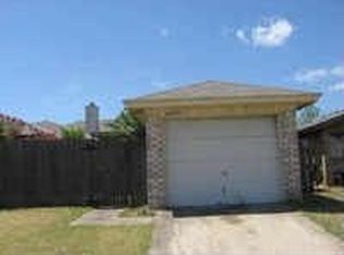 6624 S Creek Dr, Fort Worth, TX 76133