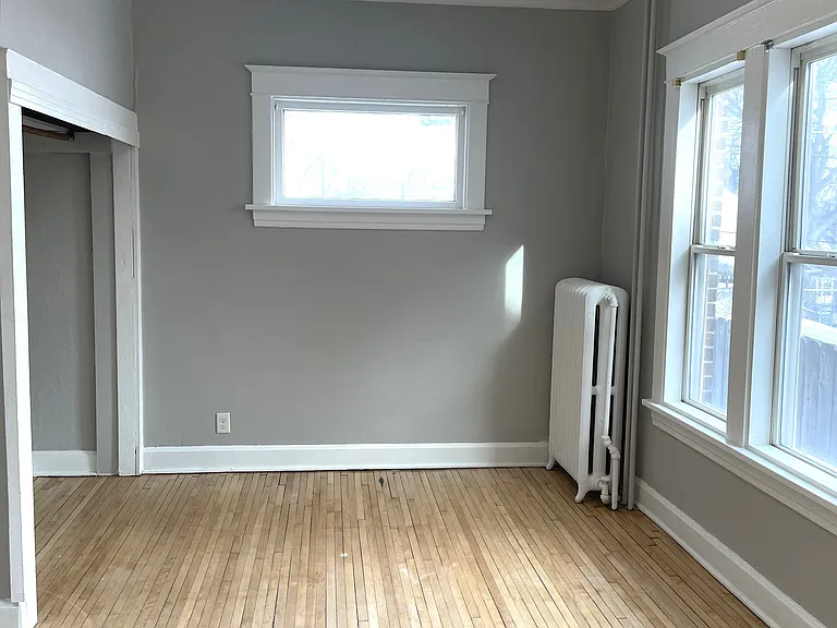 1065 Selby Apartments — Photo 4