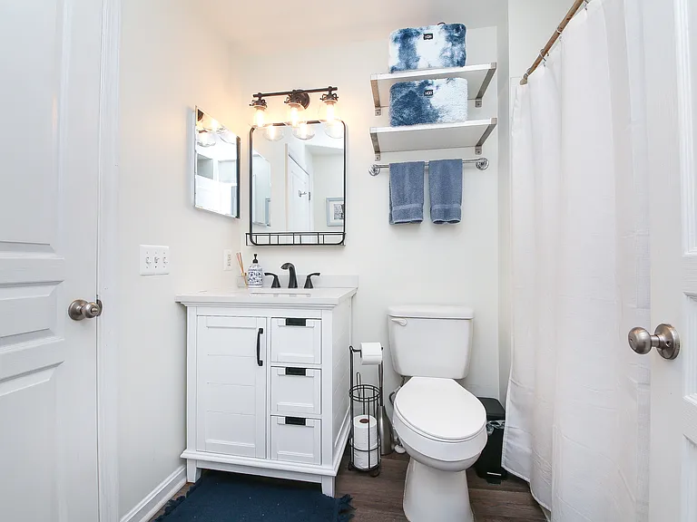 816 Carpenter St #1F — Photo 6